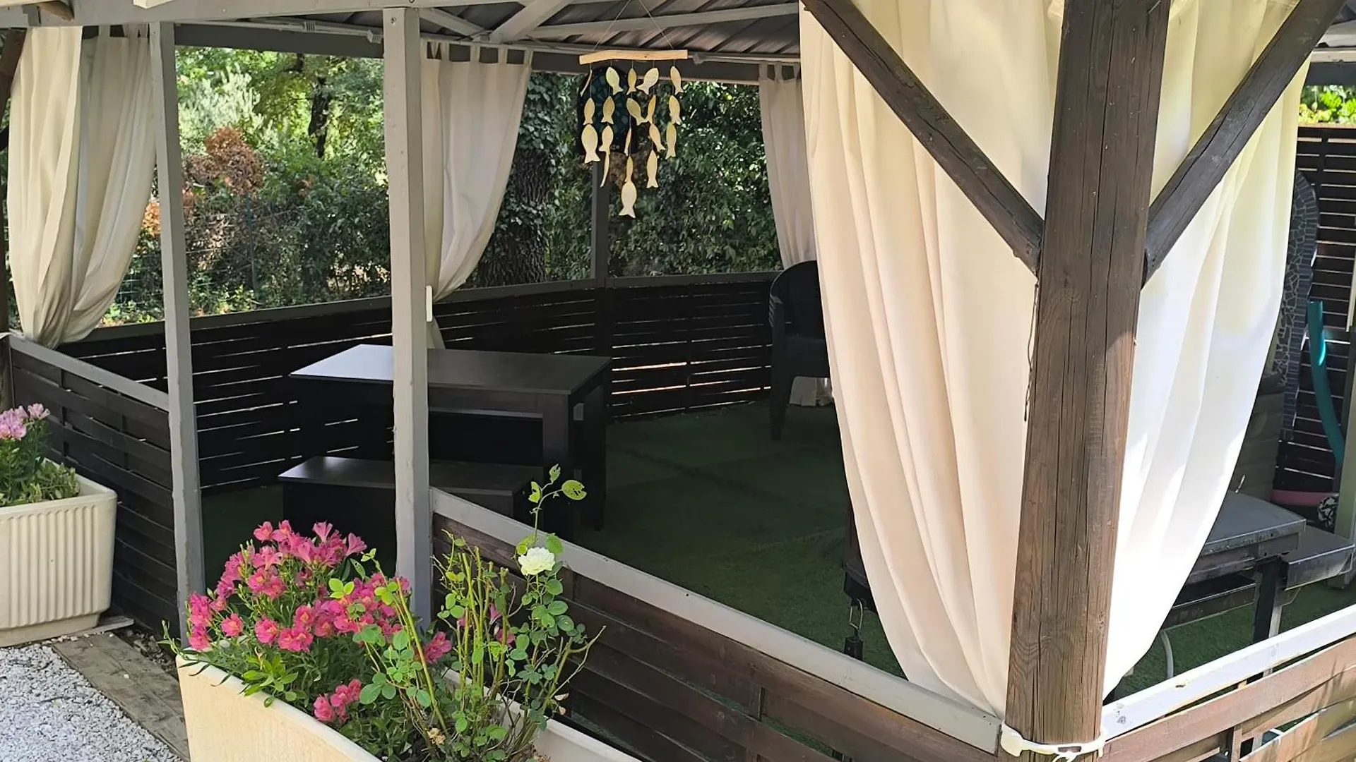 Le Chalet De La Villa Terre Neuve Signes